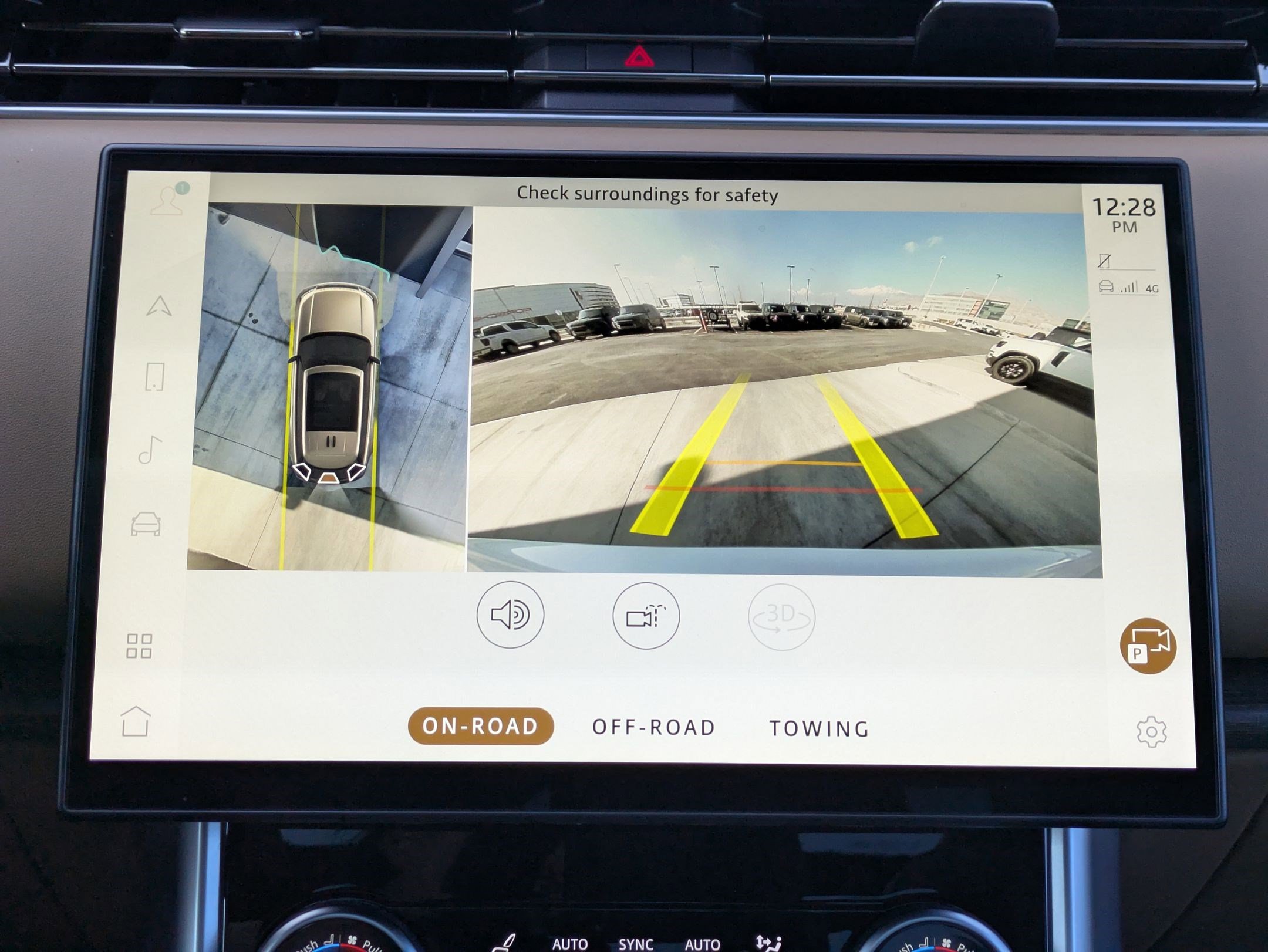 Certified 2023 Land Rover Range Rover SE image 19