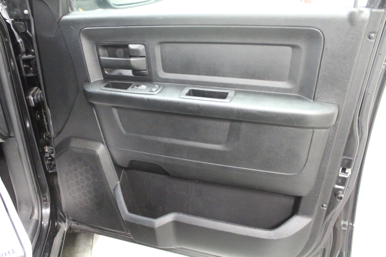 Used 2017 RAM 1500 Express image 22