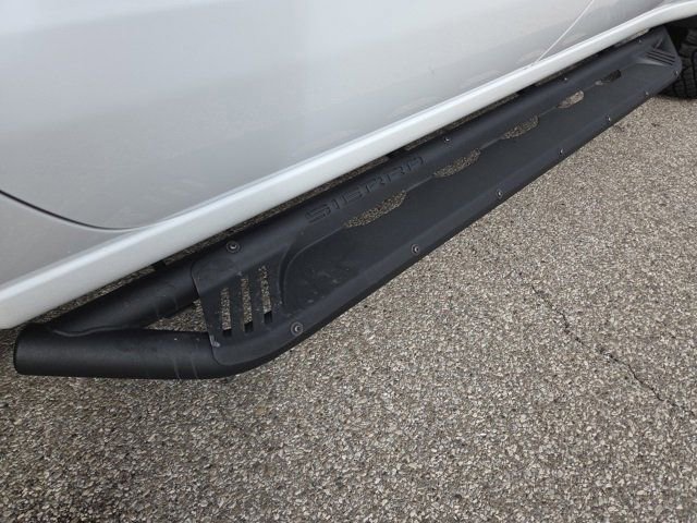 Used 2024 GMC Sierra 1500 AT4X image 26