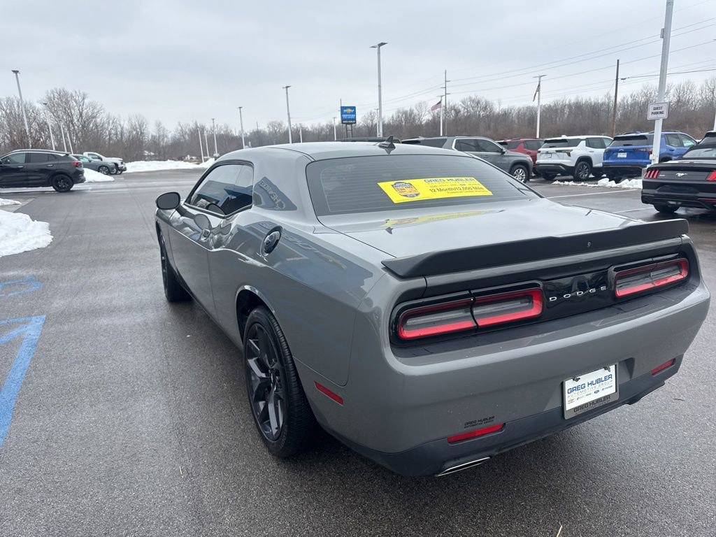 Used 2019 Dodge Challenger SXT w/ Blacktop Package image 5