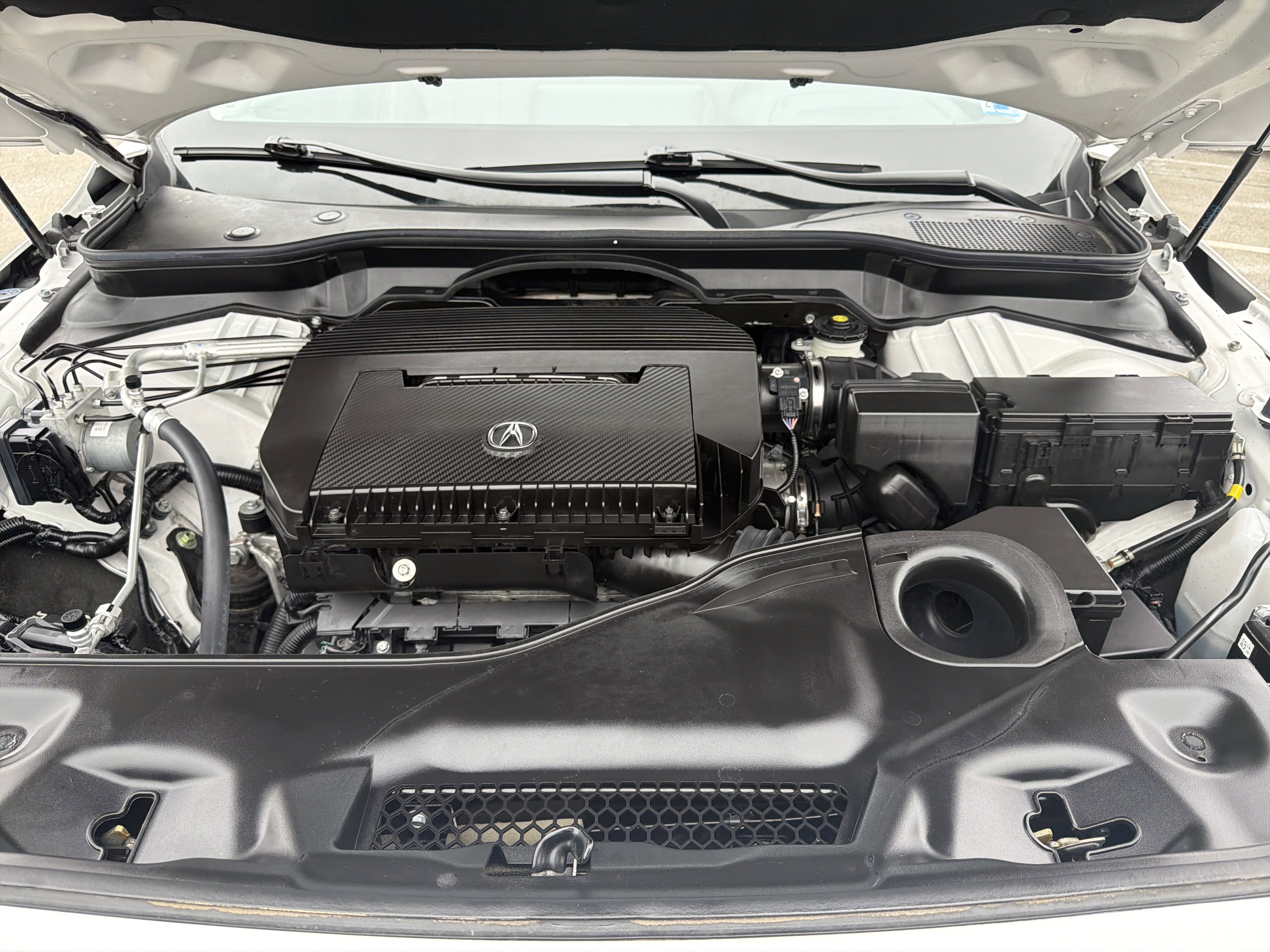 Used 2023 Acura MDX SH-AWD w/ Technology Package image 13