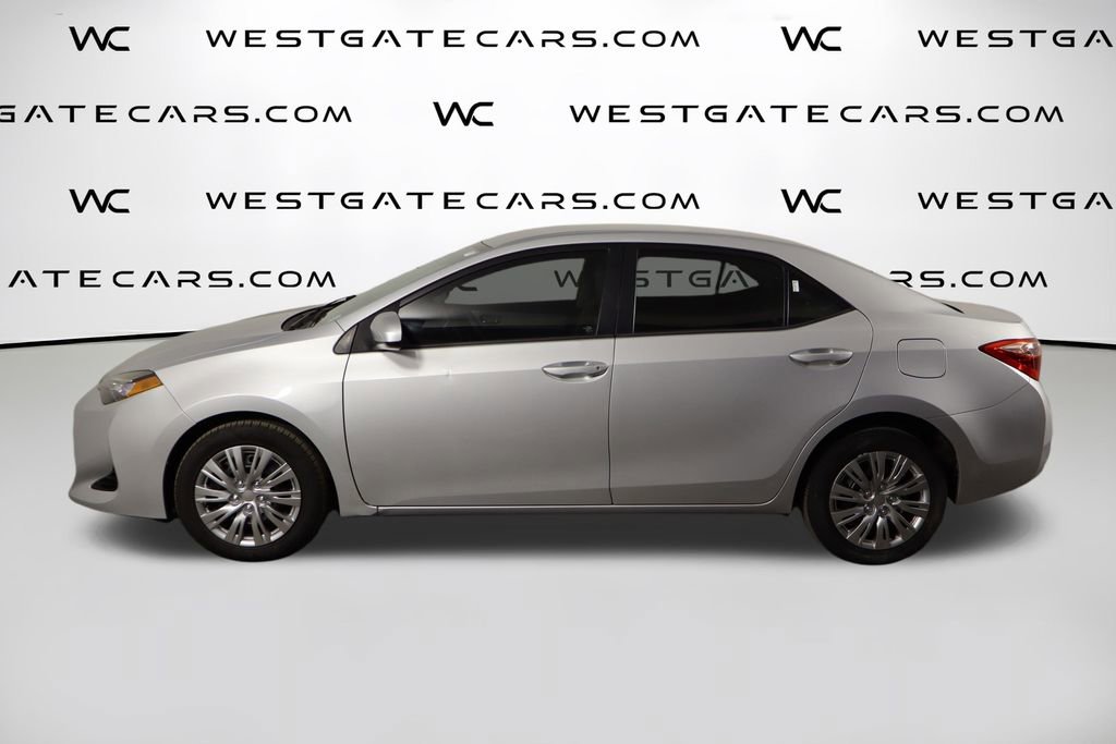 Used 2017 Toyota Corolla LE FWD image 5