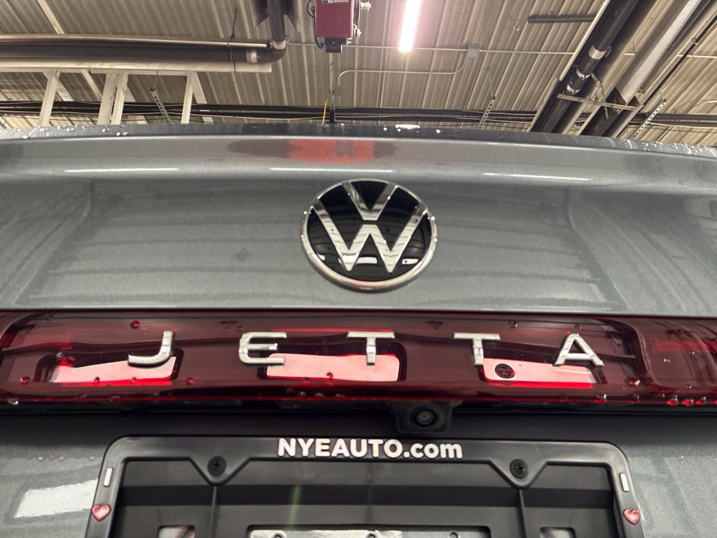 Used 2026 Volkswagen Jetta SE w/ Black Wheel Package FWD image 68