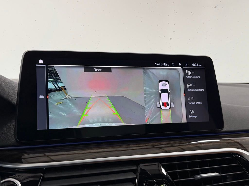 Used 2021 BMW 530i xDrive w/ Premium Package image 21