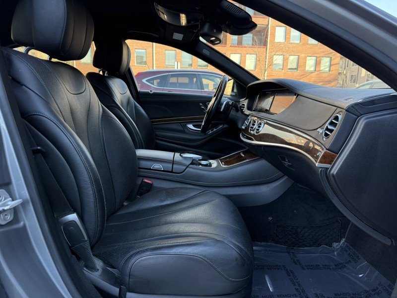Used 2015 Mercedes-Benz S 550 4MATIC Sedan image 32
