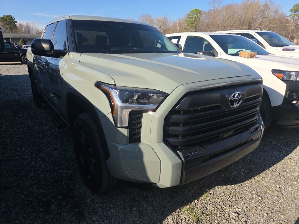 Used 2024 Toyota Tundra SR5 w/ SR5 Premium Package image 2