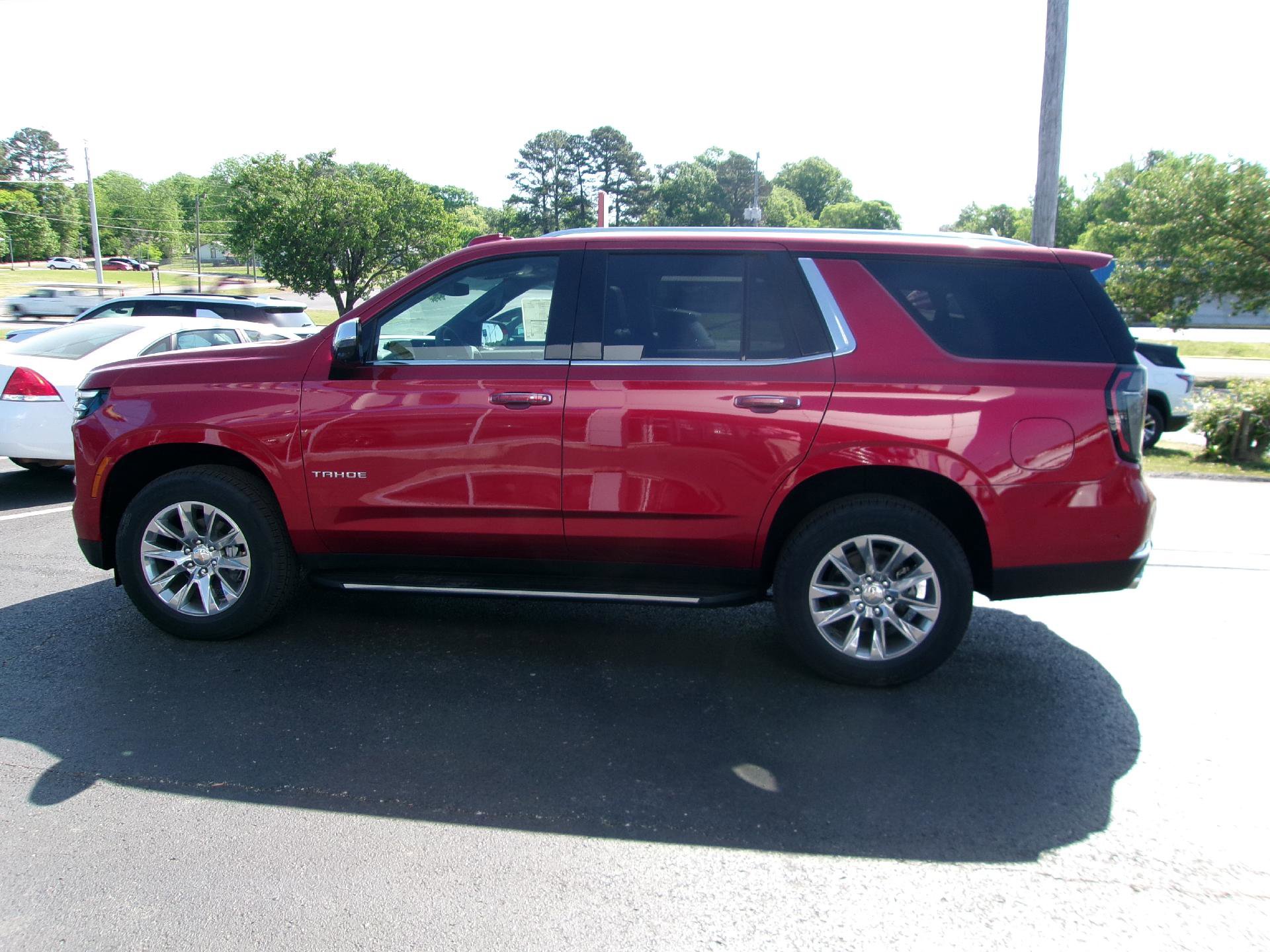 New 2026 Chevrolet Tahoe Premier w/ Sun And Tow Package AWD/4WD image 5