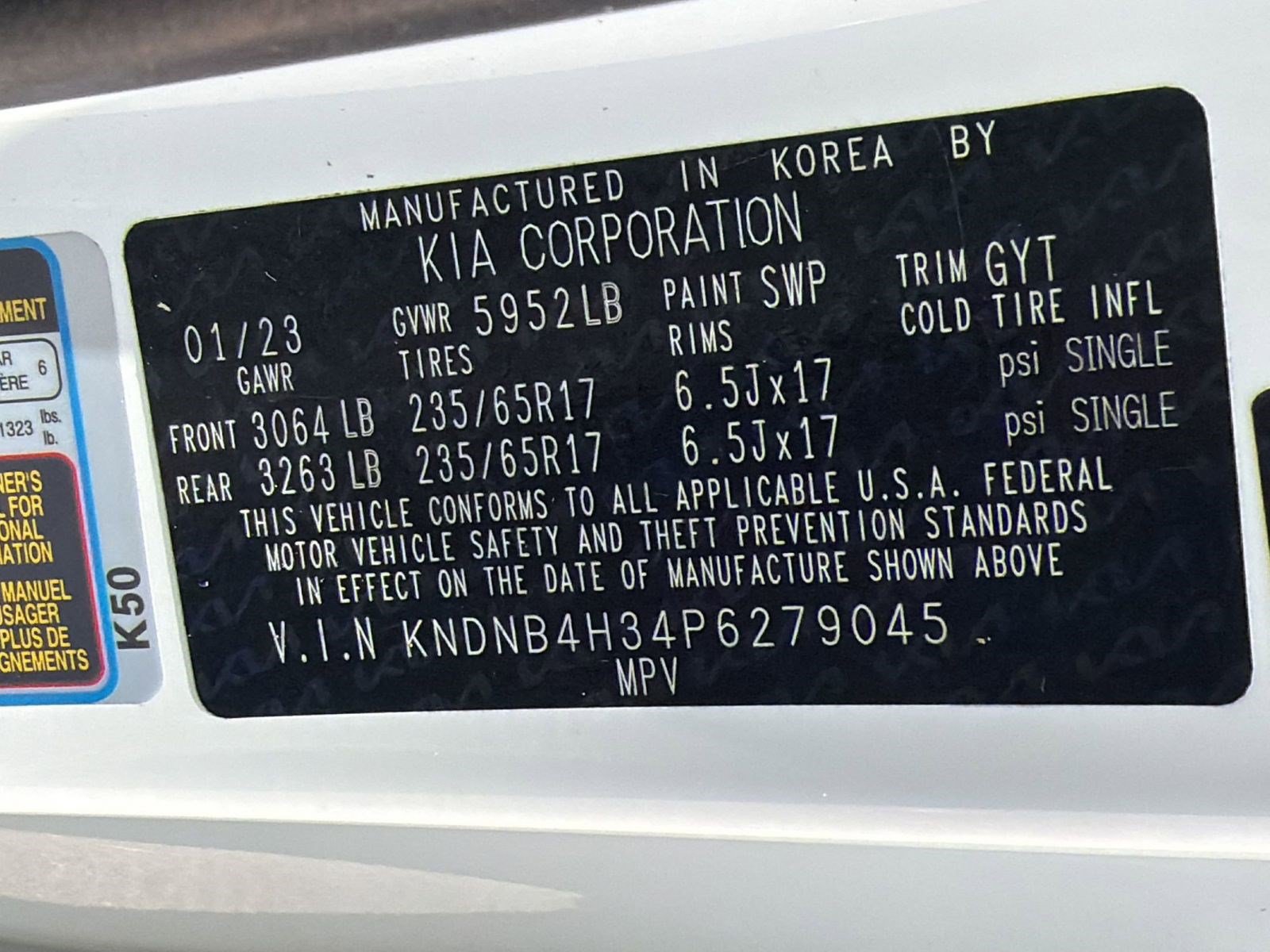 Used 2023 Kia Carnival LX FWD image 20