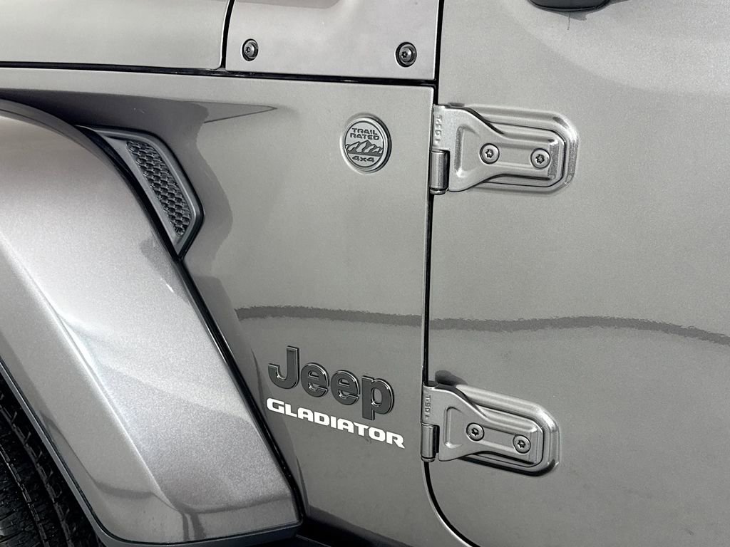 Used 2021 Jeep Gladiator Overland image 10