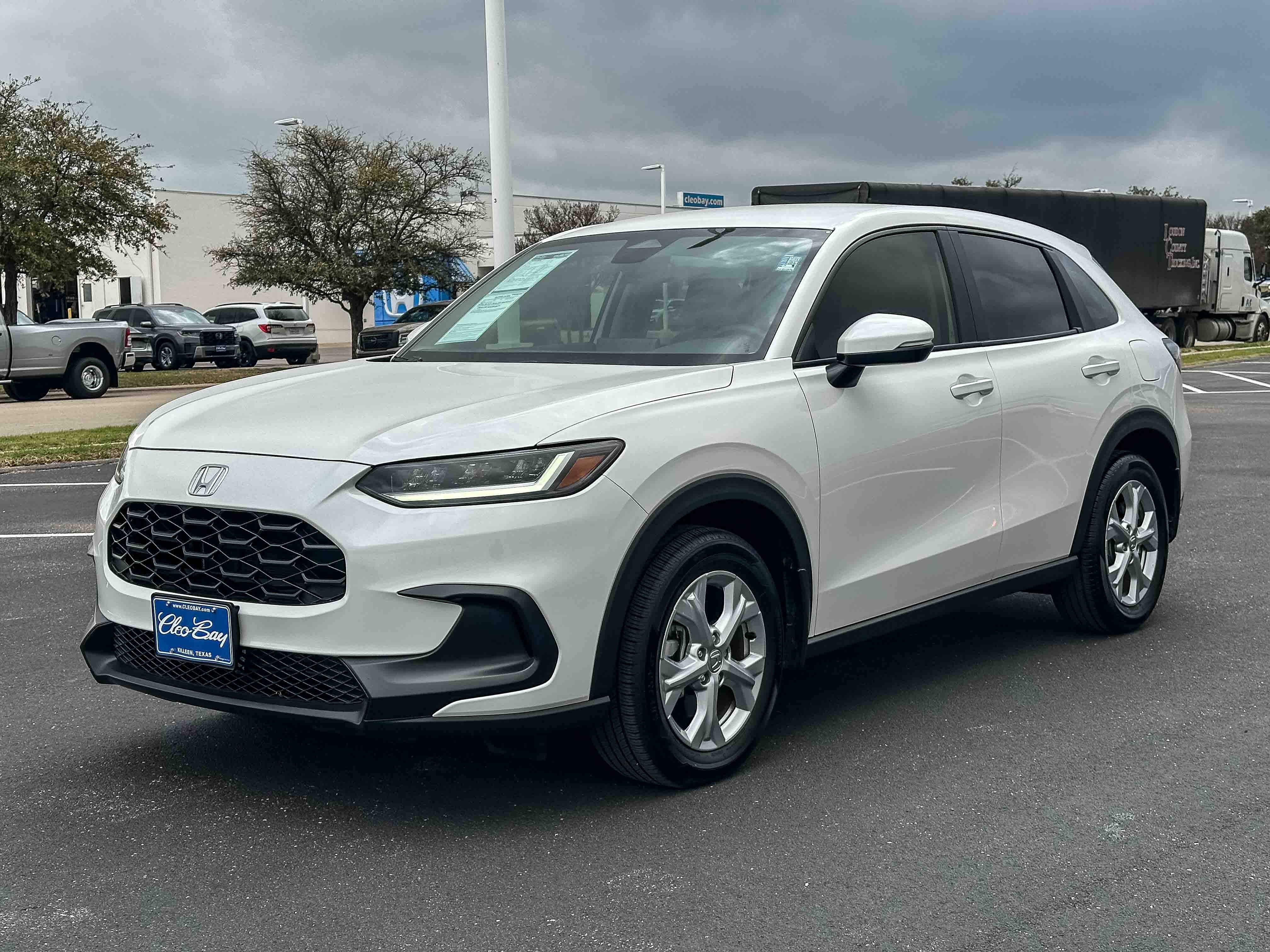 Used 2025 Honda HR-V LX image 10