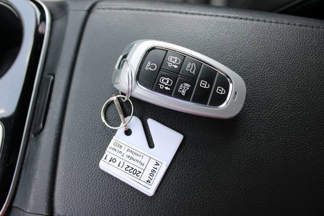 Used 2022 Hyundai Tucson Limited w/ Cargo Package image 37