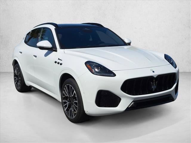 Used 2023 Maserati Grecale Modena AWD/4WD image 3