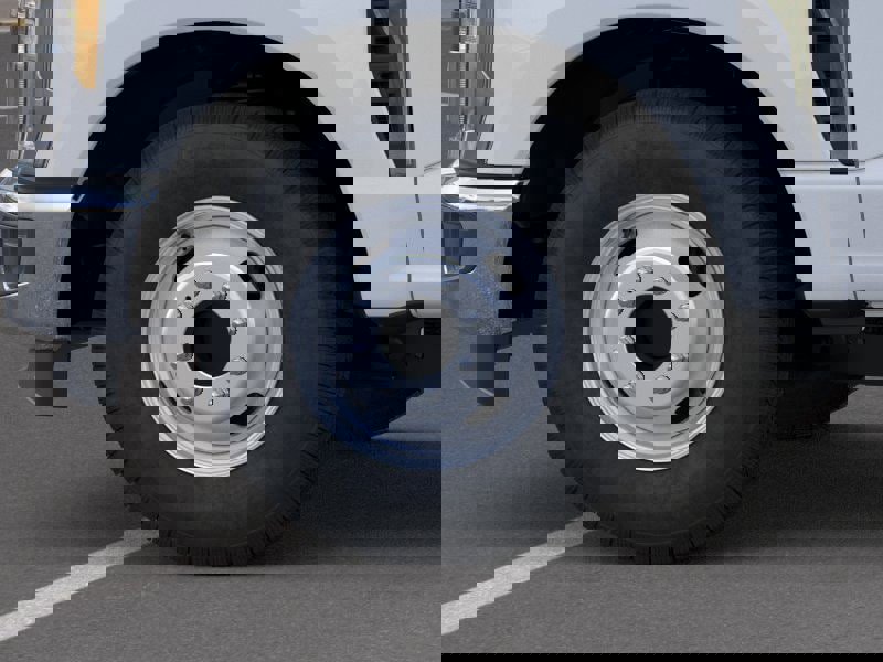 New 2025 Ford F350 XL w/ XL Chrome Package image 19