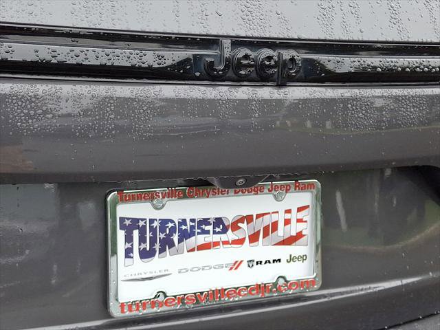 Certified 2023 Jeep Grand Cherokee Altitude image 16