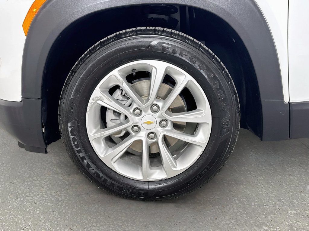 Used 2024 Chevrolet TrailBlazer LS w/ LS Confidence Package FWD image 31
