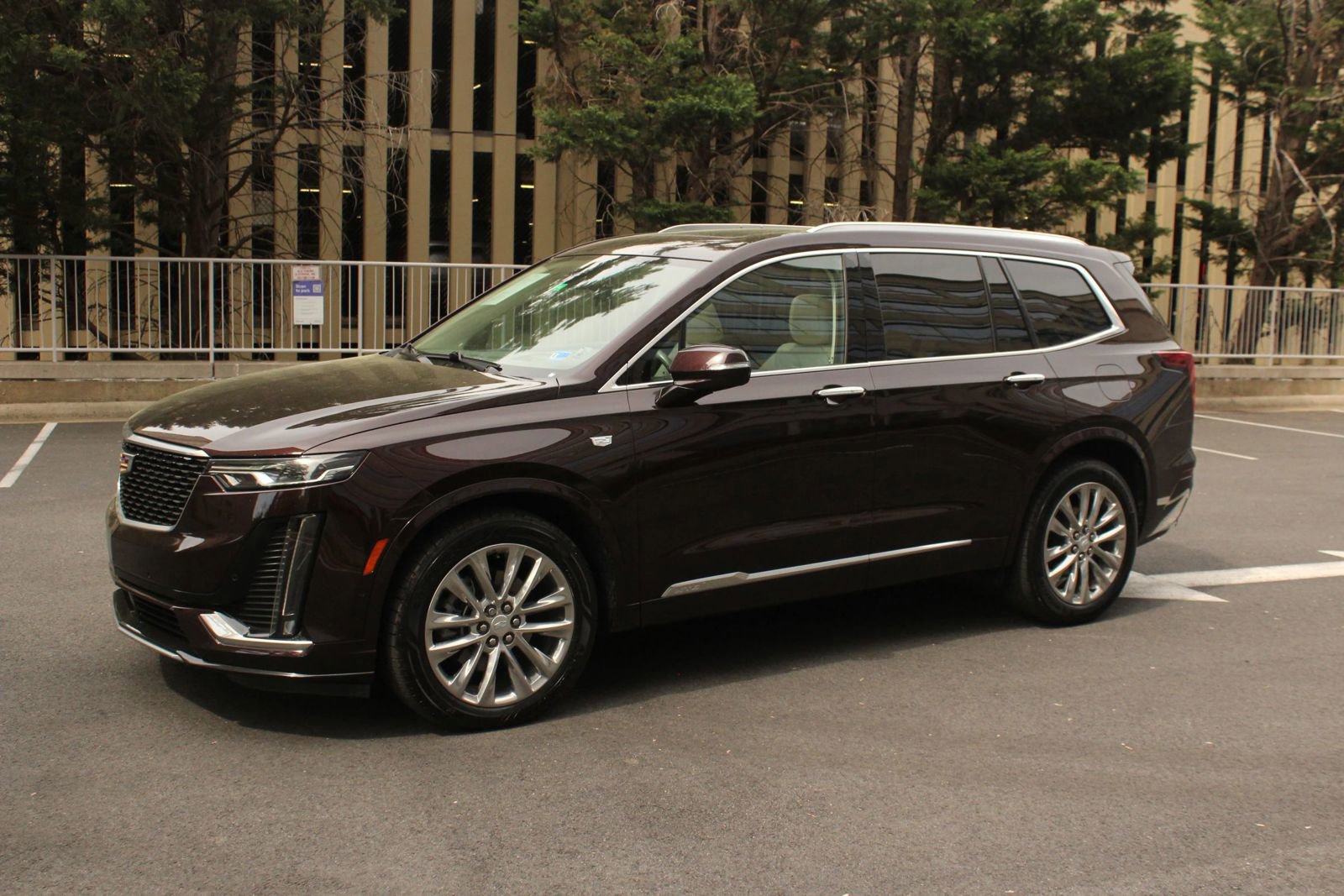 Used 2021 Cadillac XT6 Premium Luxury FWD image 12