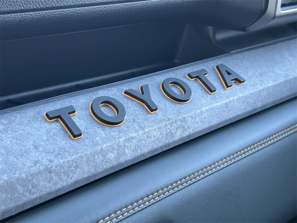 Certified 2025 Toyota 4Runner Trailhunter image 39