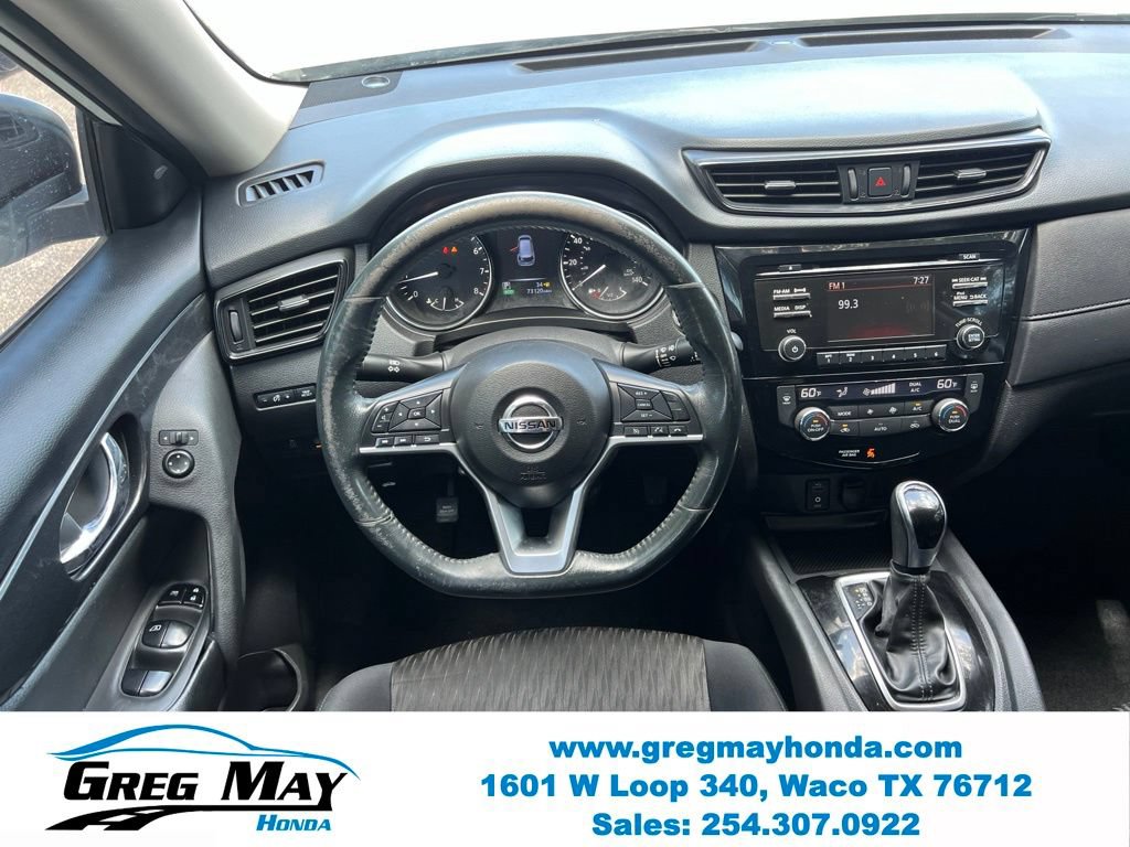 Used 2017 Nissan Rogue SV w/ SV Family Package FWD image 20