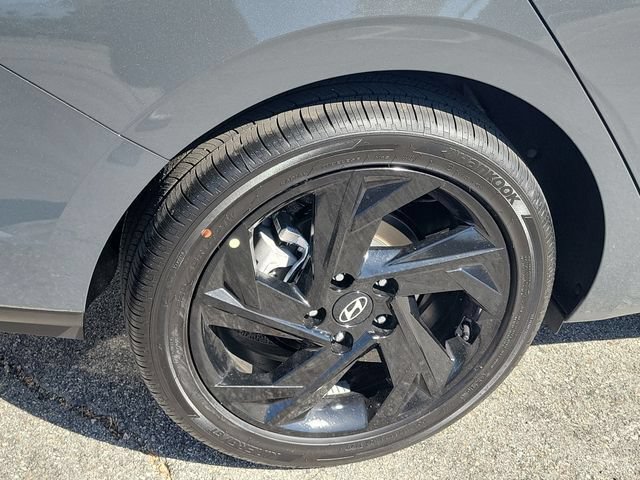 New 2026 Hyundai Elantra Sport FWD image 28
