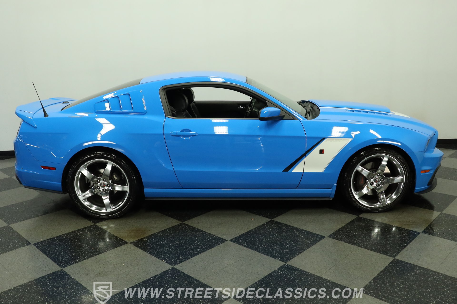 Used 2013 Ford Mustang GT Premium w/ GT Track Pkg RWD image 13