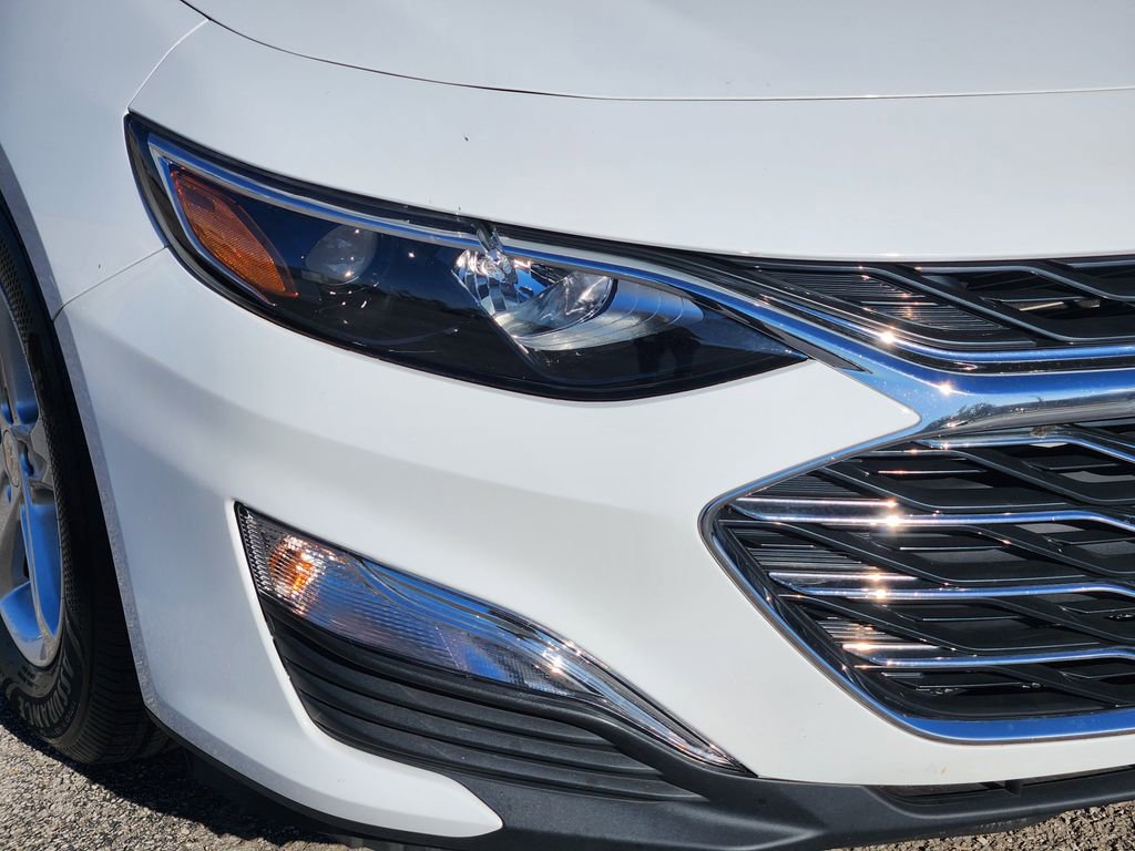 Used 2022 Chevrolet Malibu LS image 9