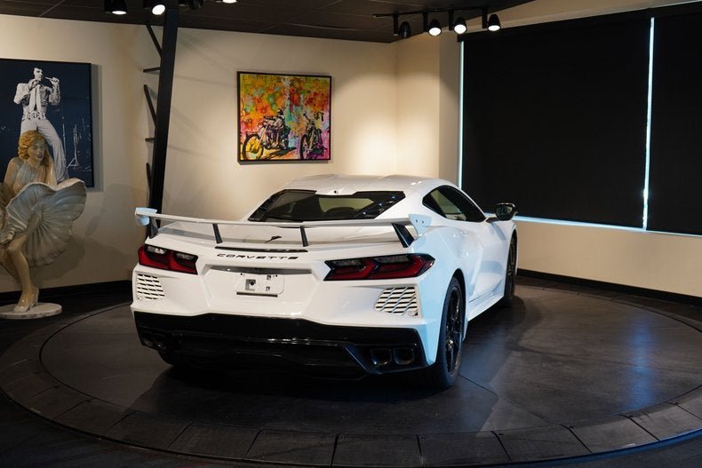 Used 2023 Chevrolet Corvette Stingray Premium Cpe w/ Z51 Performance Package RWD image 10