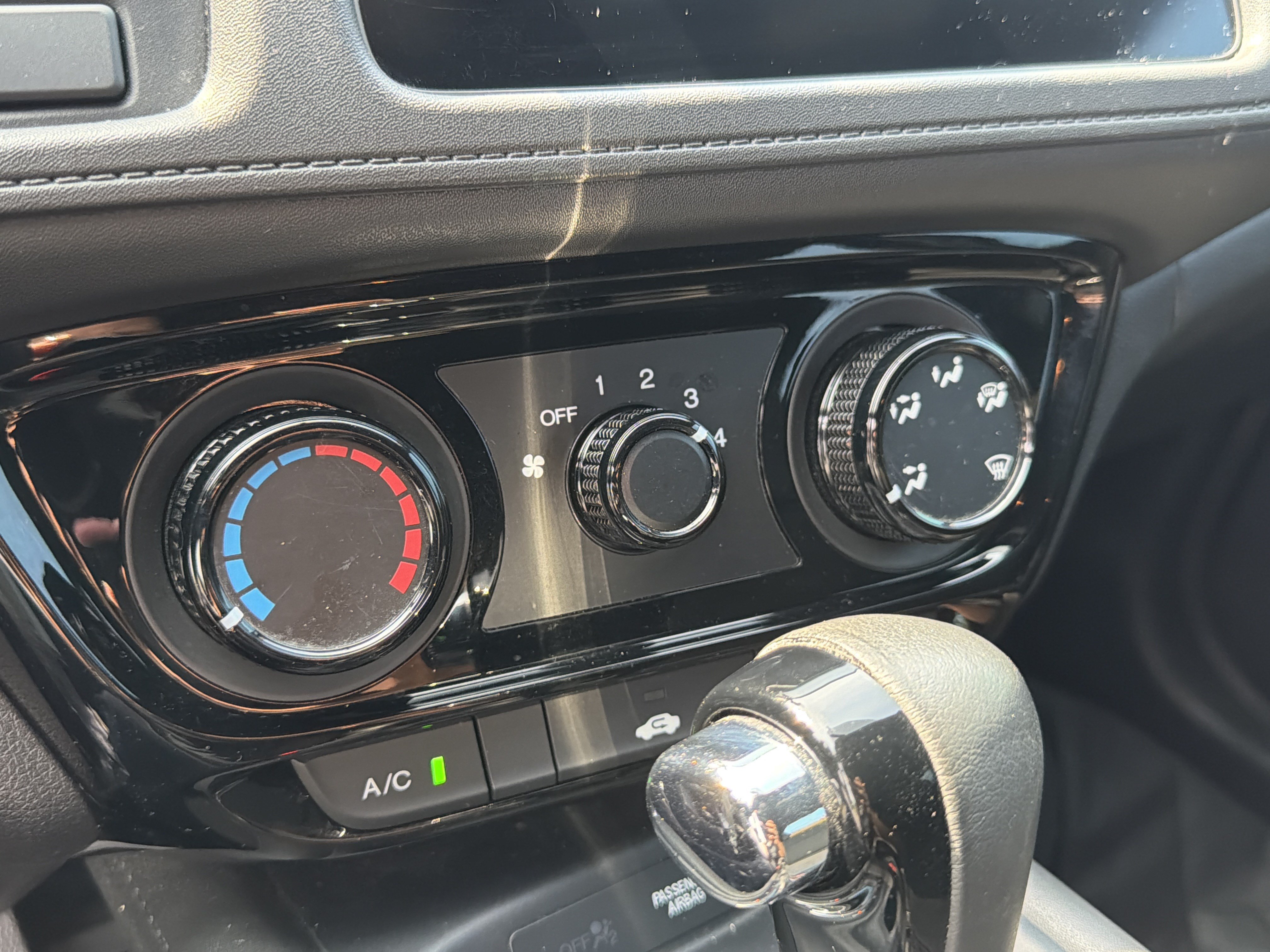 Used 2019 Honda HR-V Sport image 34