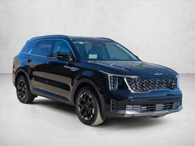 Used 2025 Kia Sorento S image 3