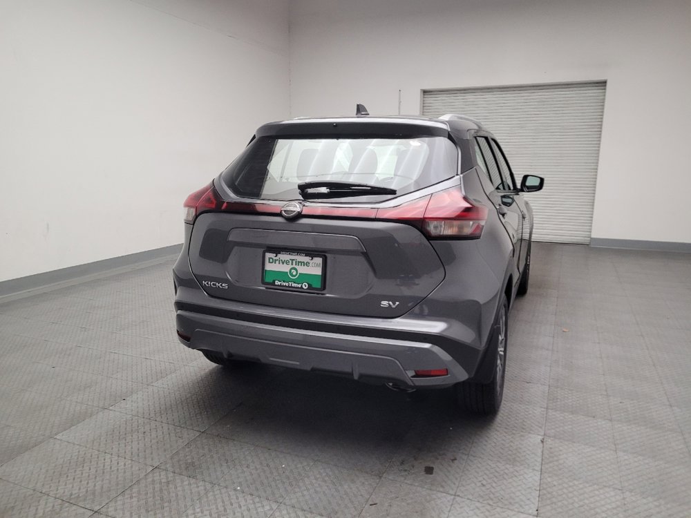 Used 2023 Nissan Kicks SV image 7