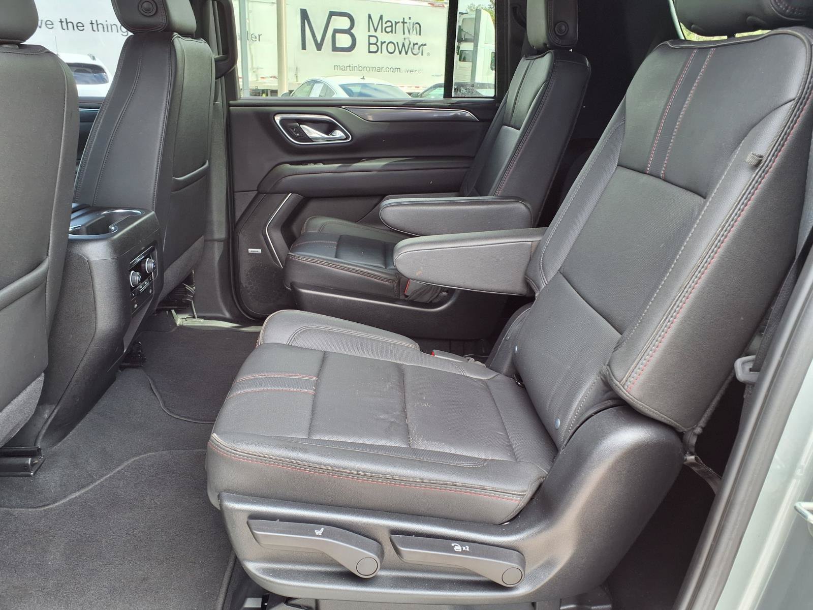 Certified 2024 Chevrolet Suburban RST w/ Luxury Package AWD/4WD image 16
