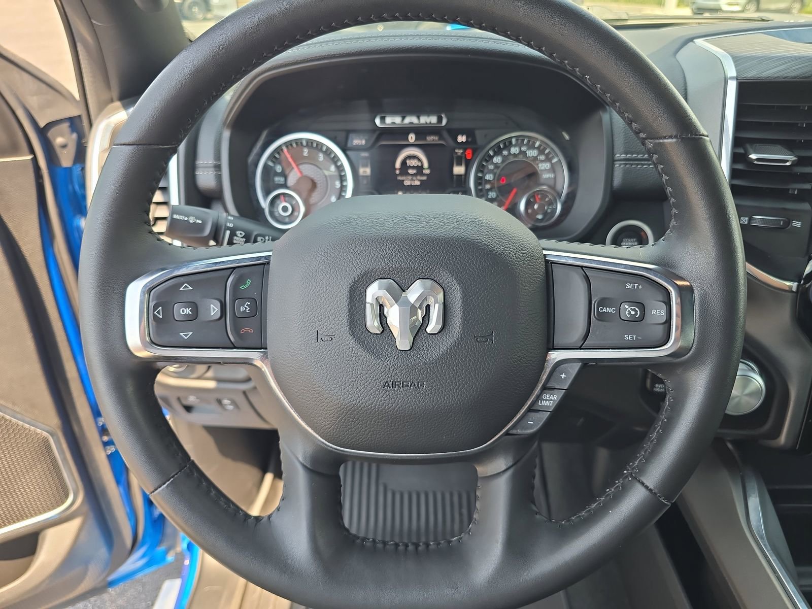 Used 2024 RAM 1500 Laramie image 23