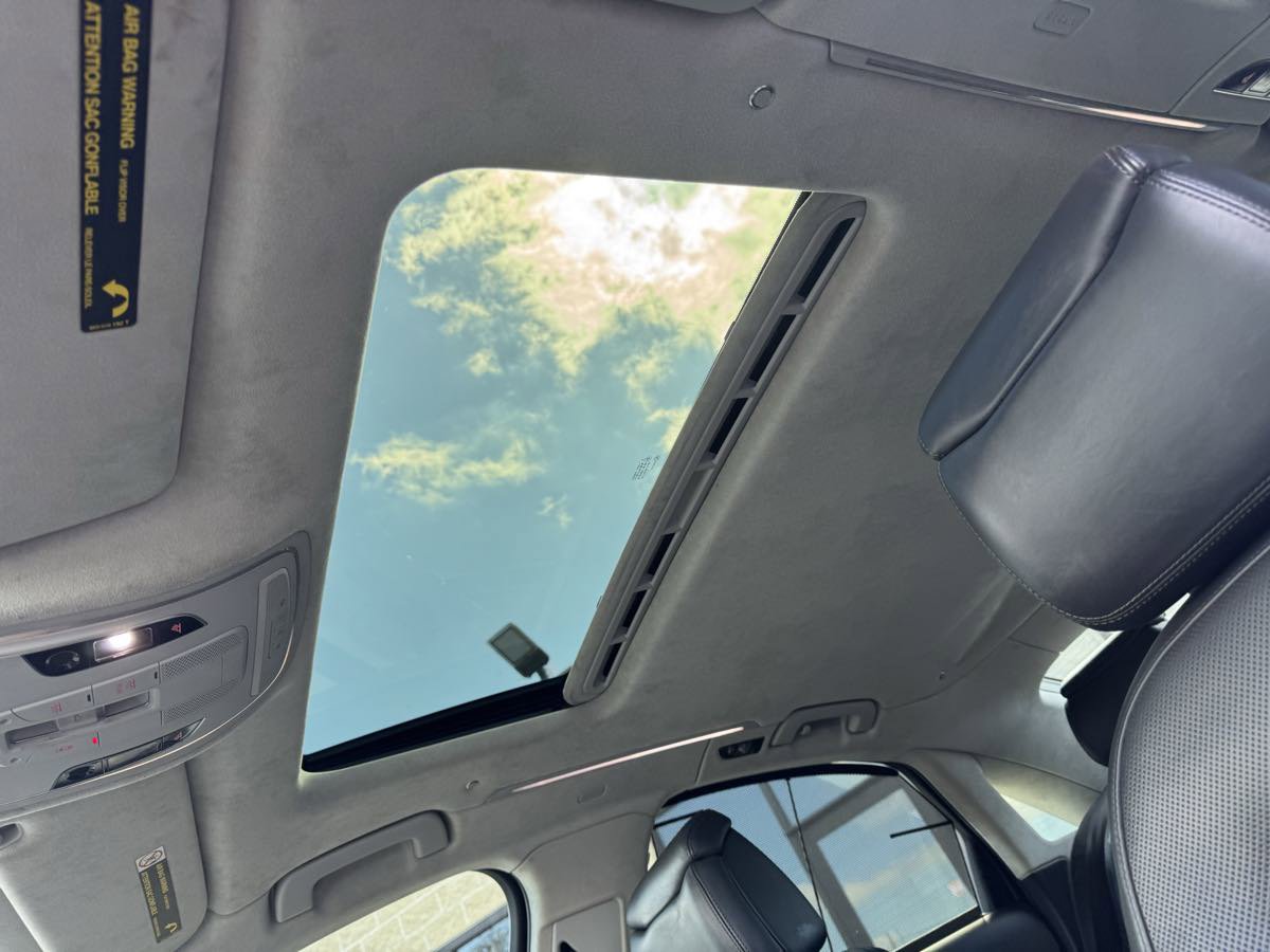 Used 2014 Audi S8 w/ Driver Assistance Package image 24