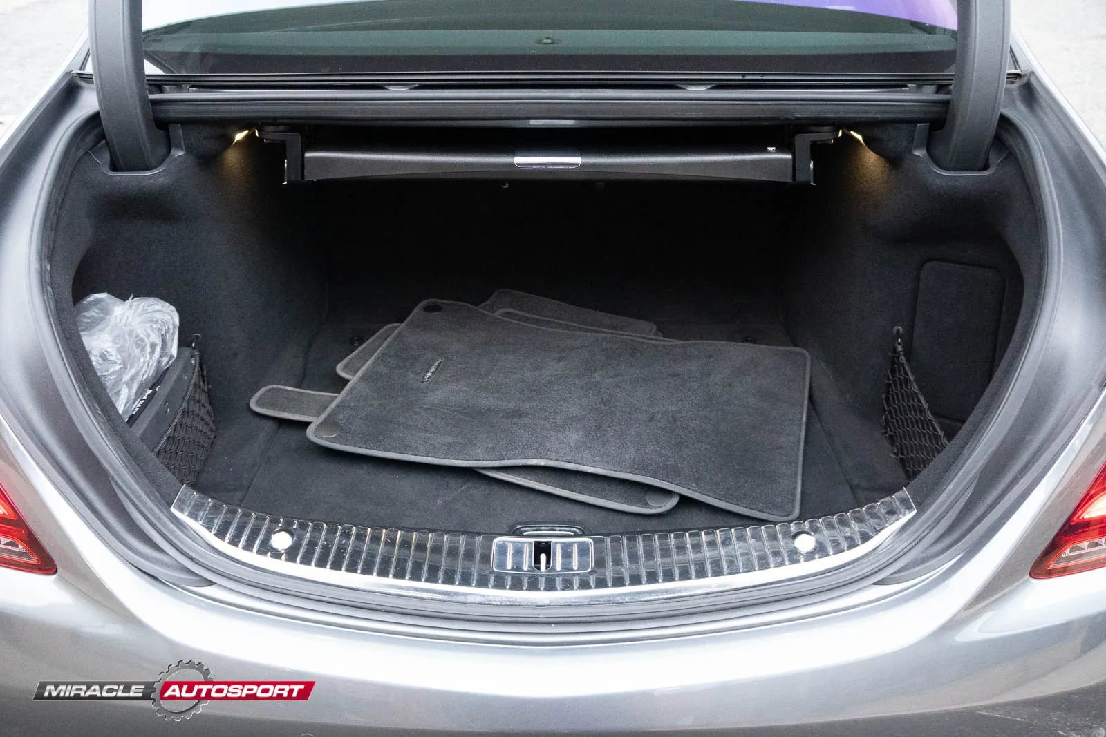 Used 2018 Mercedes-Benz S 560 S 560 4MATIC Sedan 4D image 29