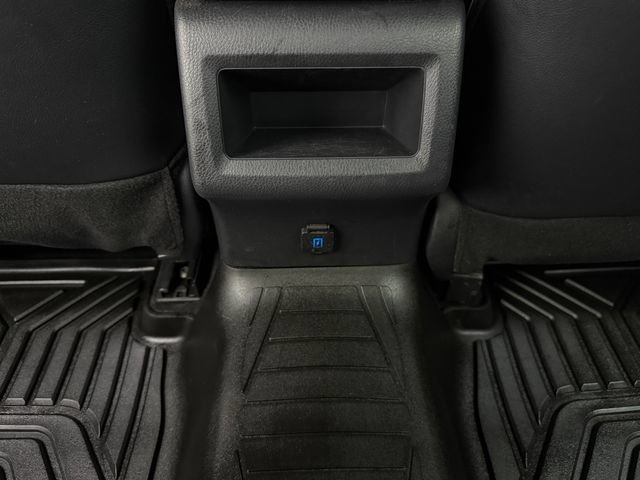 Used 2022 Toyota Camry SE FWD image 30