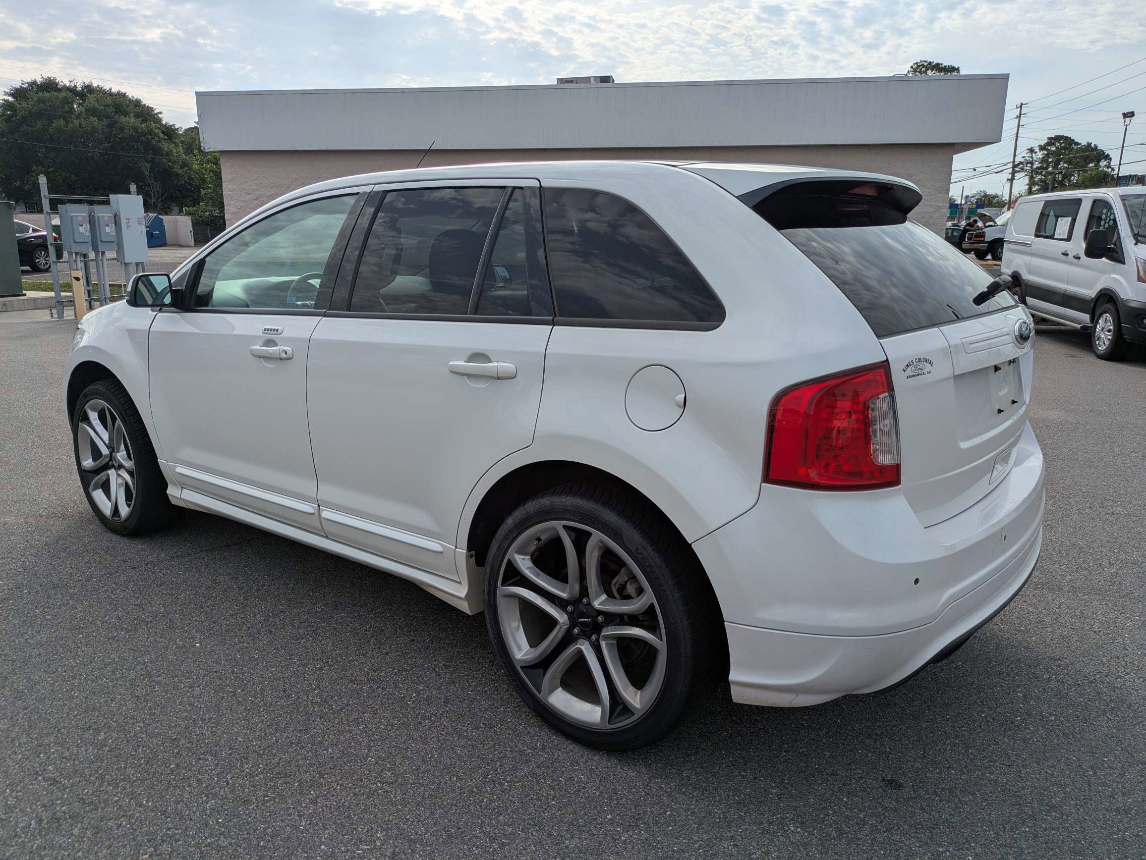 Used 2013 Ford Edge Sport w/ Driver Entry Pkg FWD image 6