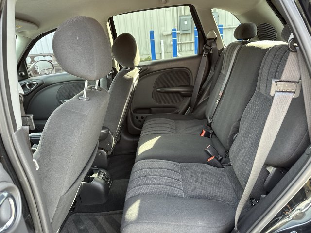 Used 2004 Chrysler PT Cruiser FWD image 31