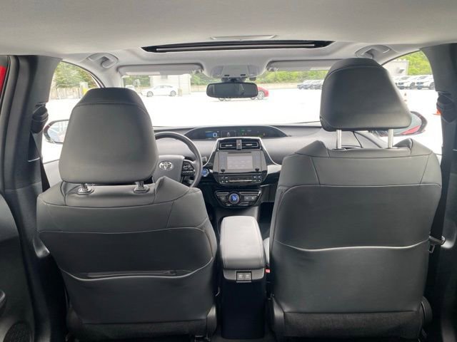 Used 2019 Toyota Prius XLE w/ Premium Convenience Package FWD image 9
