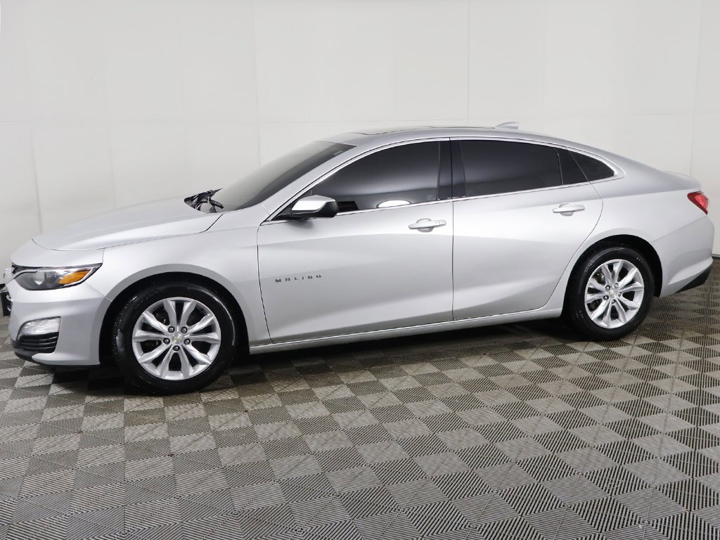 Used 2021 Chevrolet Malibu LT image 16