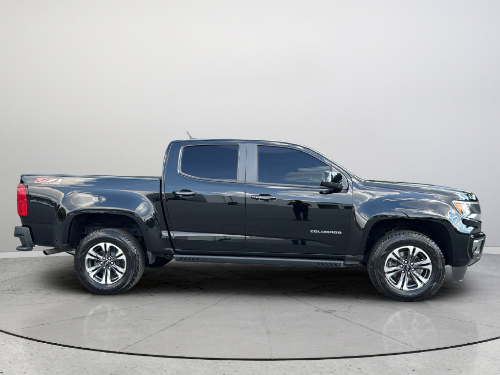 Used 2022 Chevrolet Colorado Z71 w/ Safety Package AWD/4WD image 9