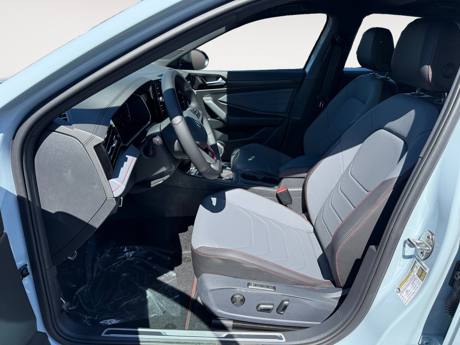 New 2026 Volkswagen Jetta GLI Autobahn FWD image 10
