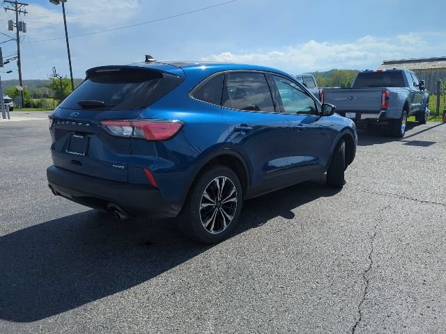 Used 2022 Ford Escape SE w/ SE Sport Appearance Package AWD/4WD image 28