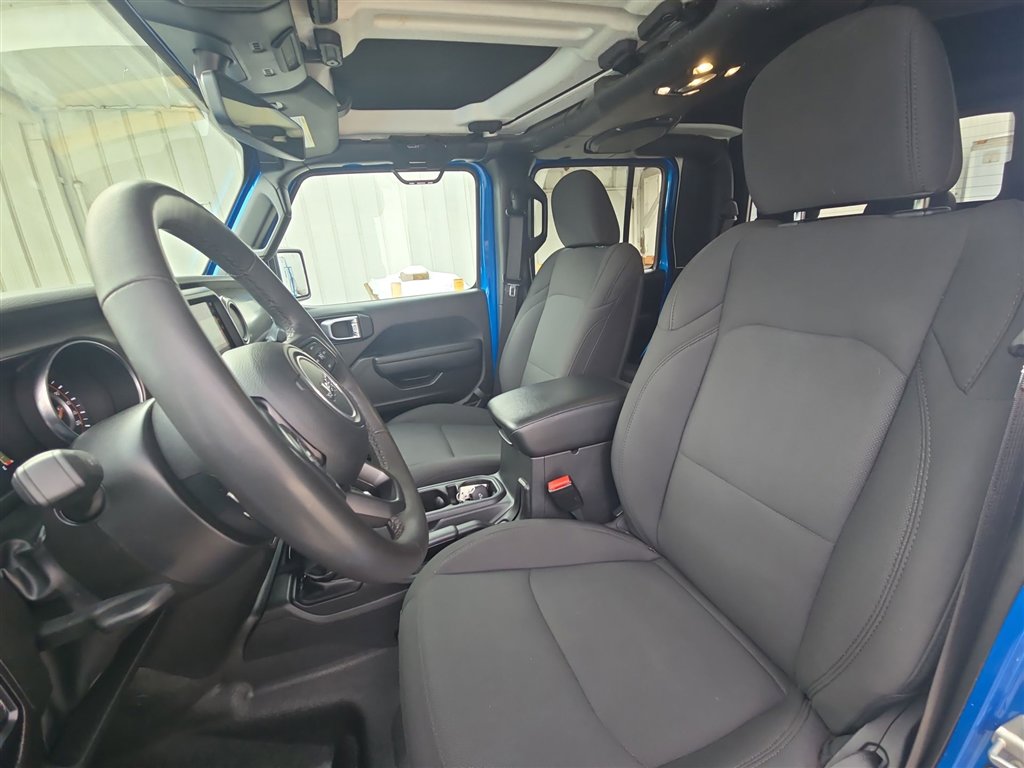 Used 2023 Jeep Gladiator Willys image 19