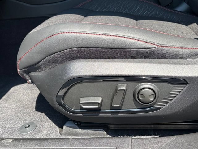 New 2026 Dodge Charger R/T w/ Driver Convenience Group AWD/4WD image 16