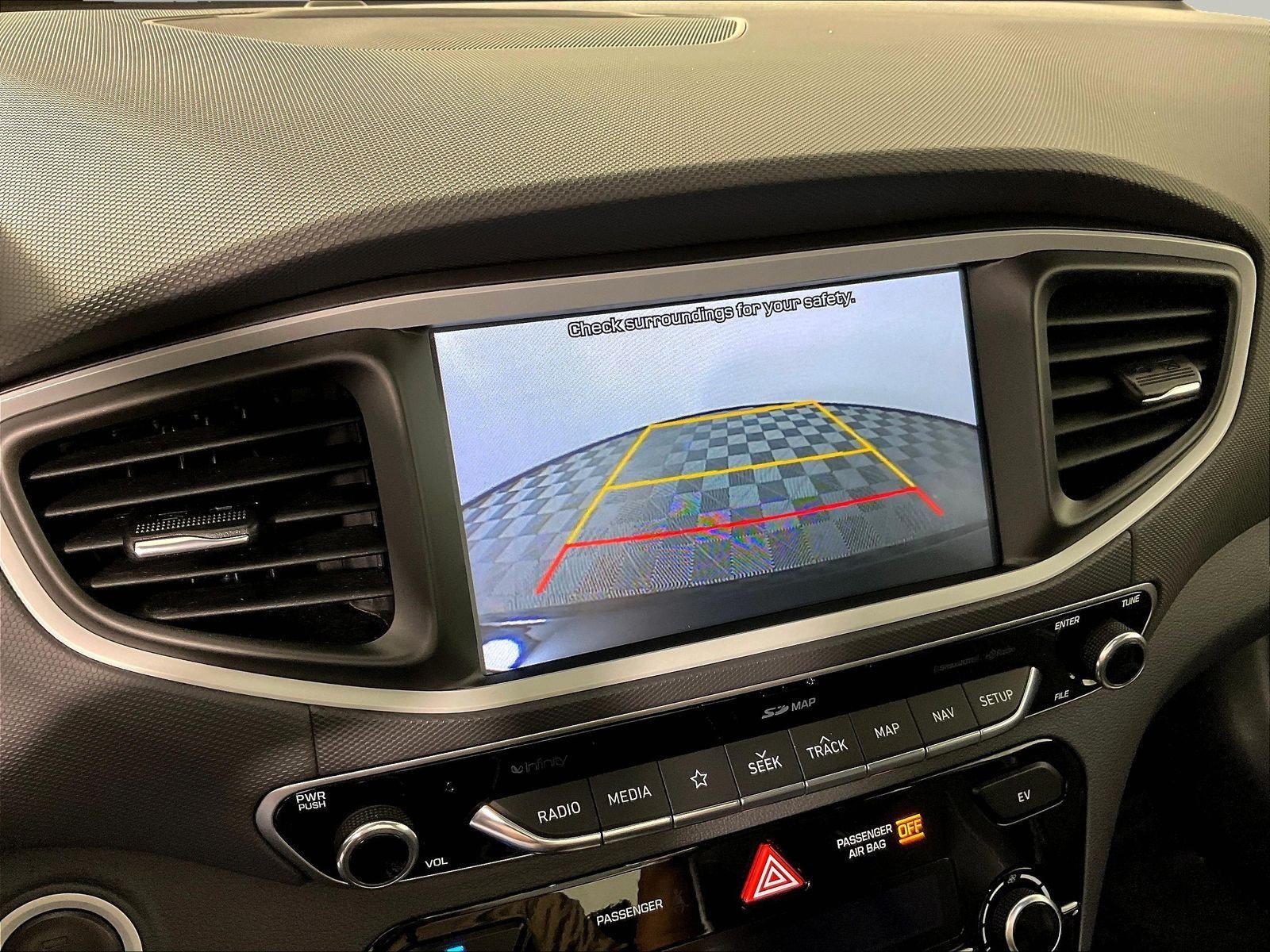 Used 2019 Hyundai Ioniq Limited FWD image 14