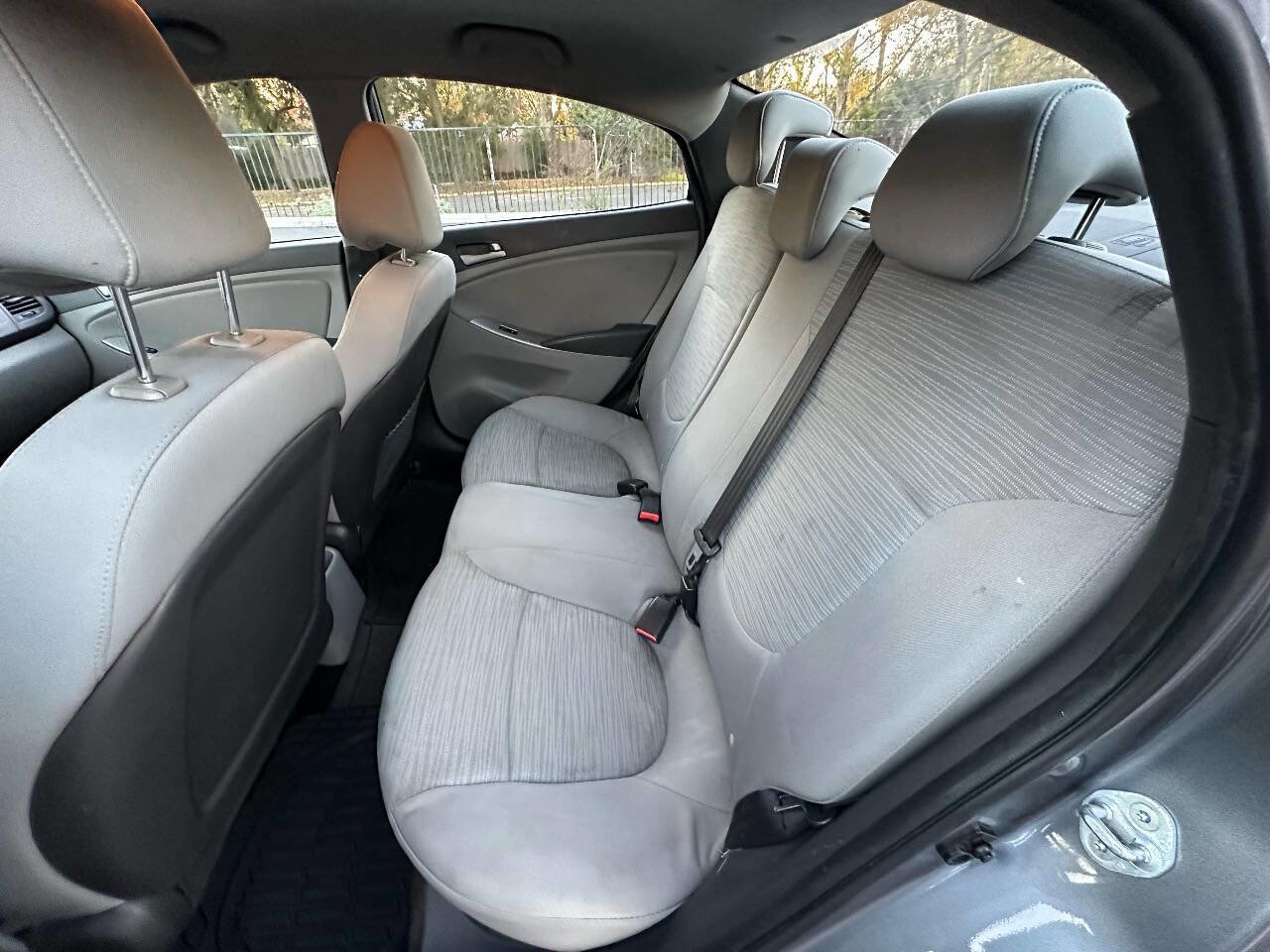 Used 2015 Hyundai Accent GLS image 12