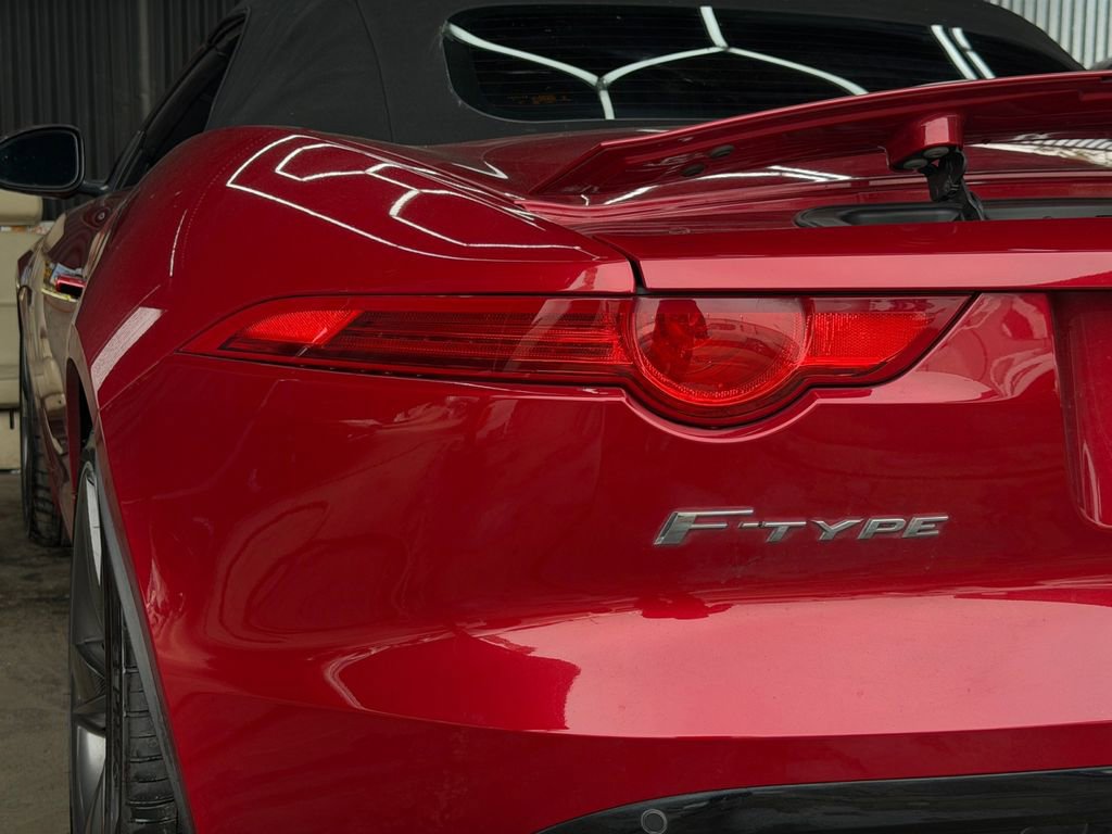 Used 2015 Jaguar F-TYPE S image 18