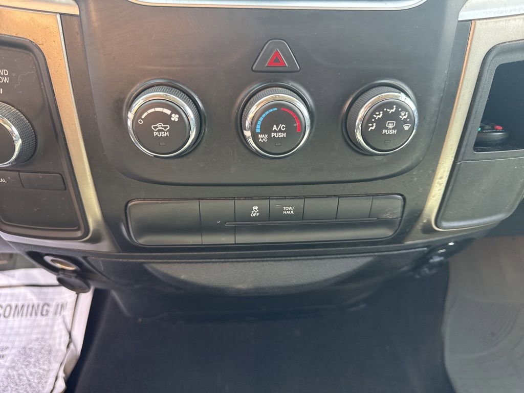 Used 2013 RAM 1500 Classic SLT w/ Premium Display Pkg image 20