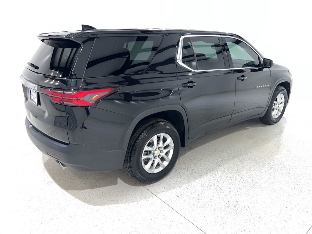 Used 2022 Chevrolet Traverse LS FWD image 5