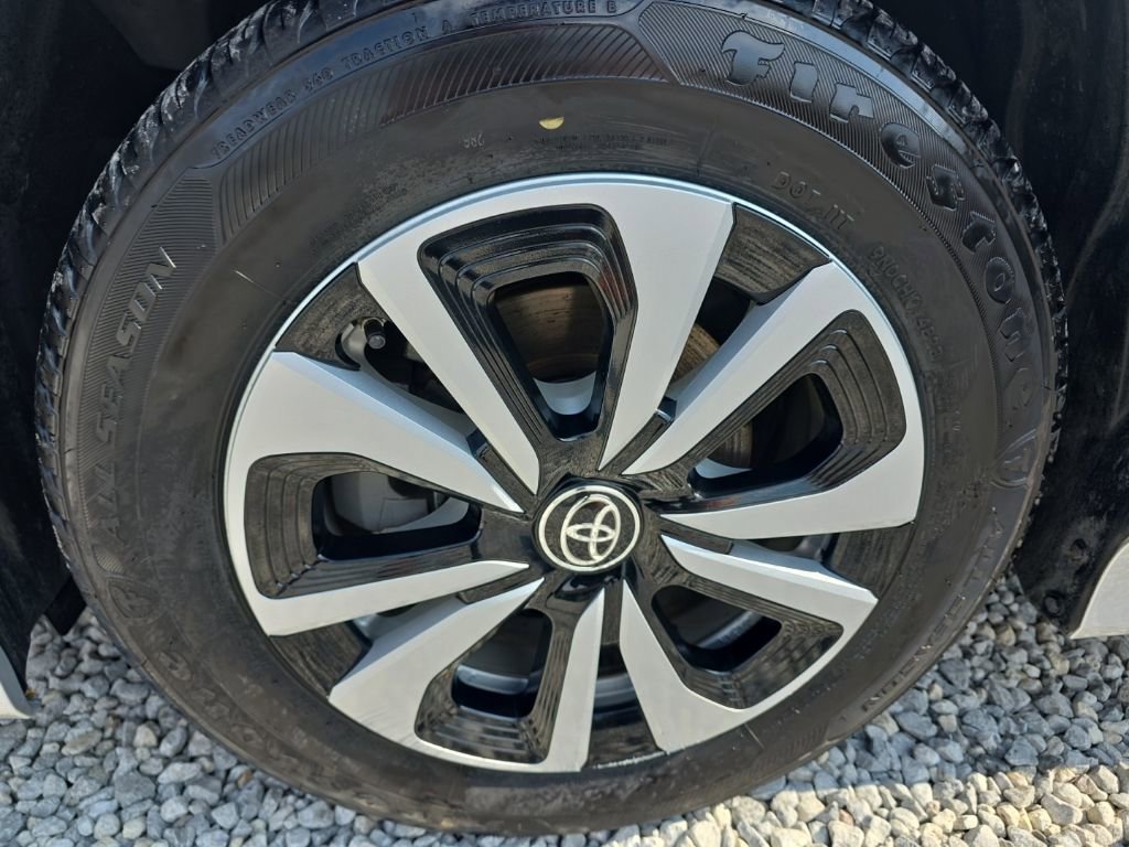 Certified 2018 Toyota Prius Prime Plus image 11