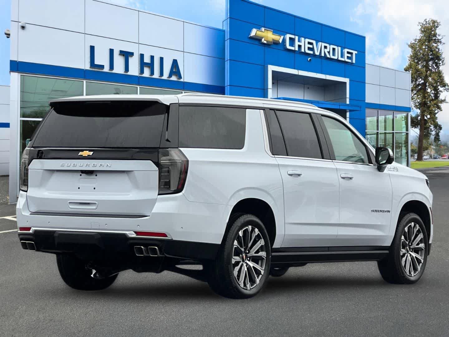 New 2026 Chevrolet Suburban High Country AWD/4WD image 2